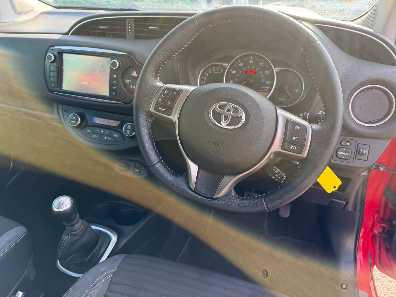 Used Toyota Yaris 2015 for sale - 76329753: Photo 13