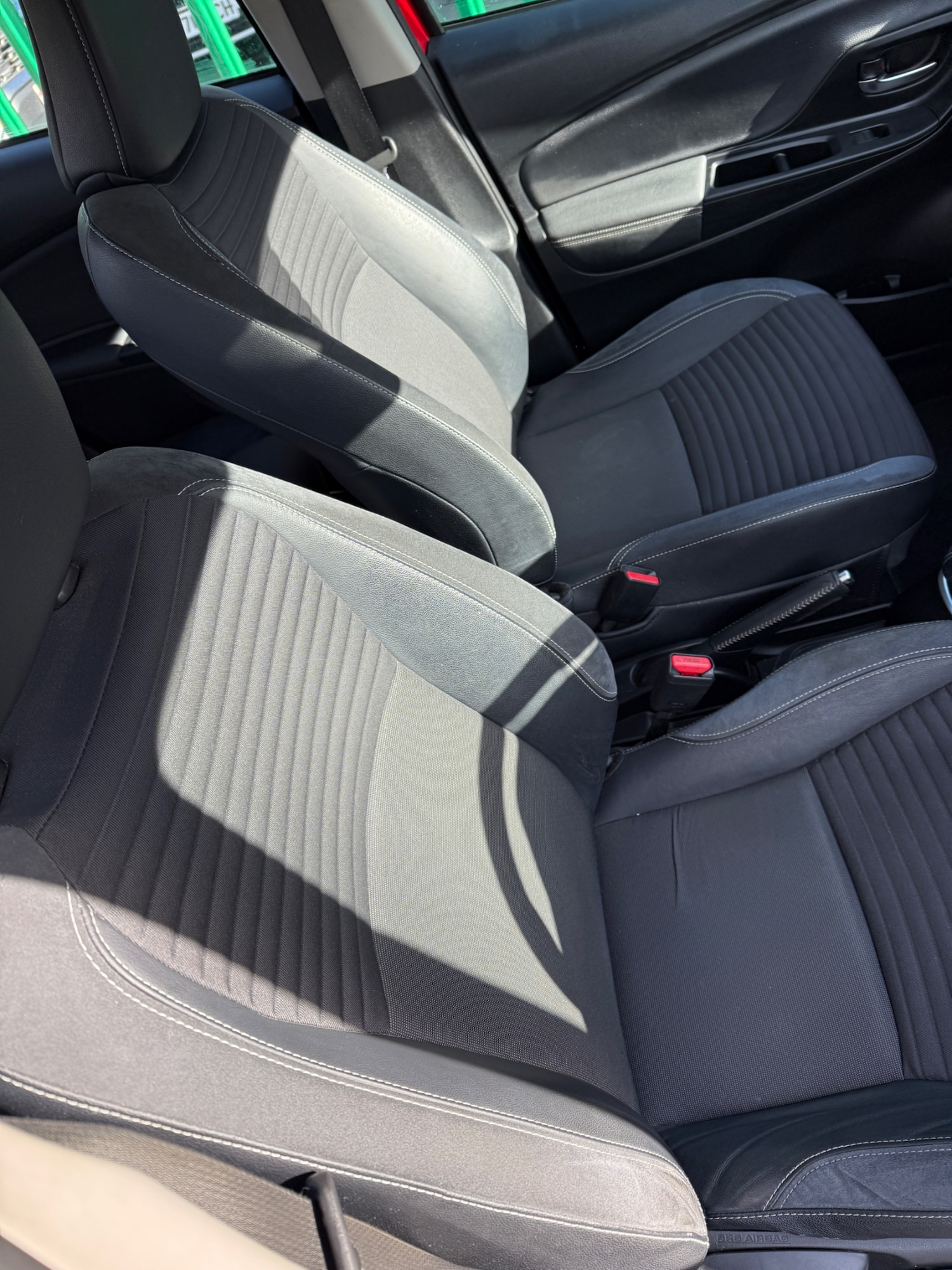 Used Toyota Yaris 2015 for sale - 76329753: Photo 14