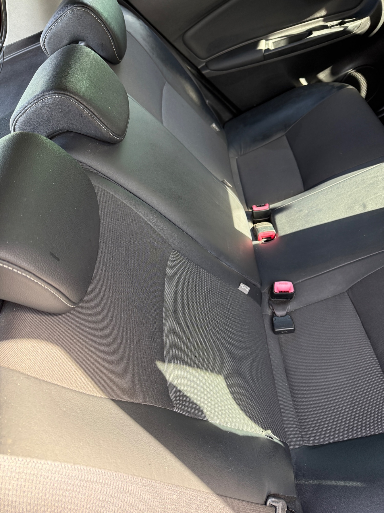 Used Toyota Yaris 2015 for sale - 76329753: Photo 17