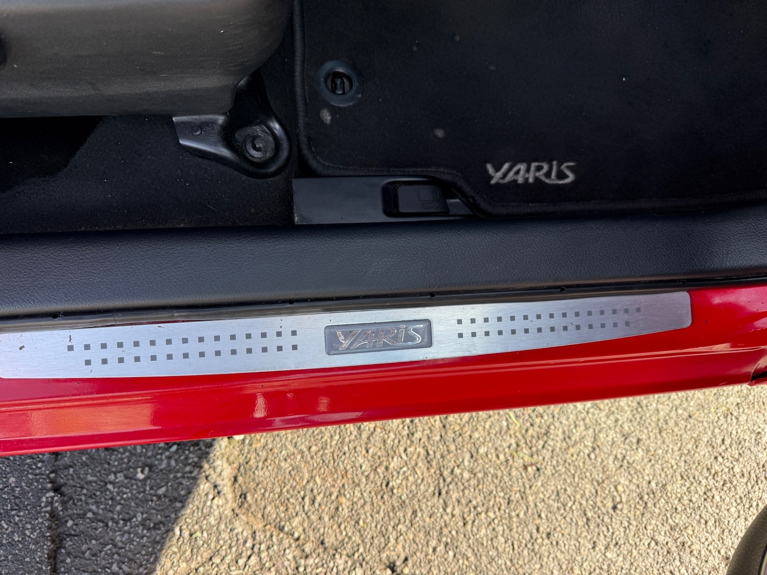 Used Toyota Yaris 2015 for sale - 76329753: Photo 20