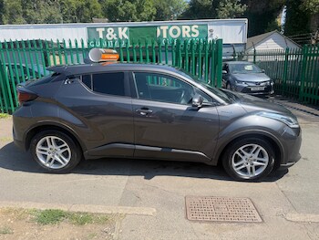 Used Toyota C-HR 2021 for sale - 79154498: Photo