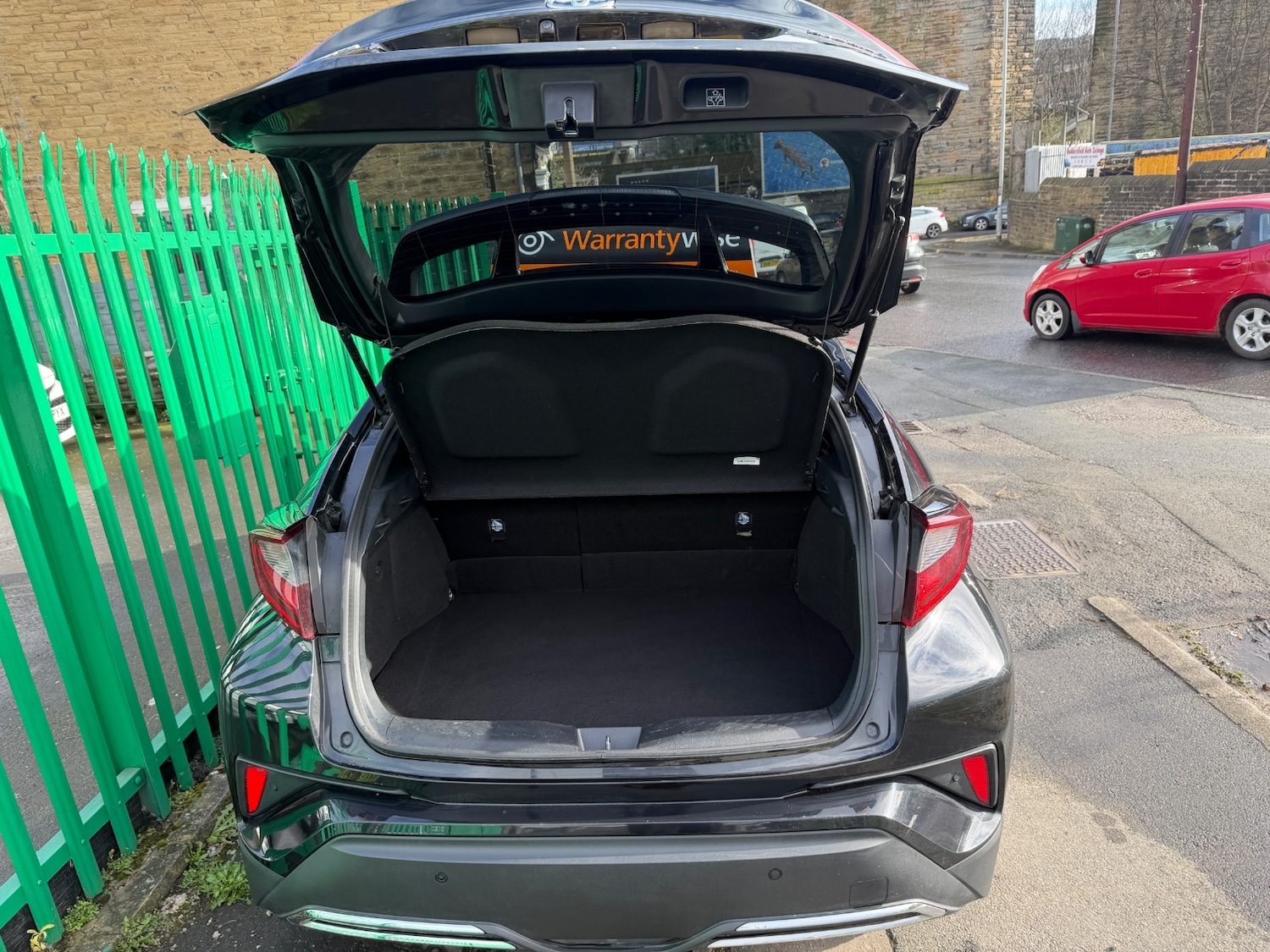 Used Toyota C-HR 2022 for sale - 77872067: Photo 13