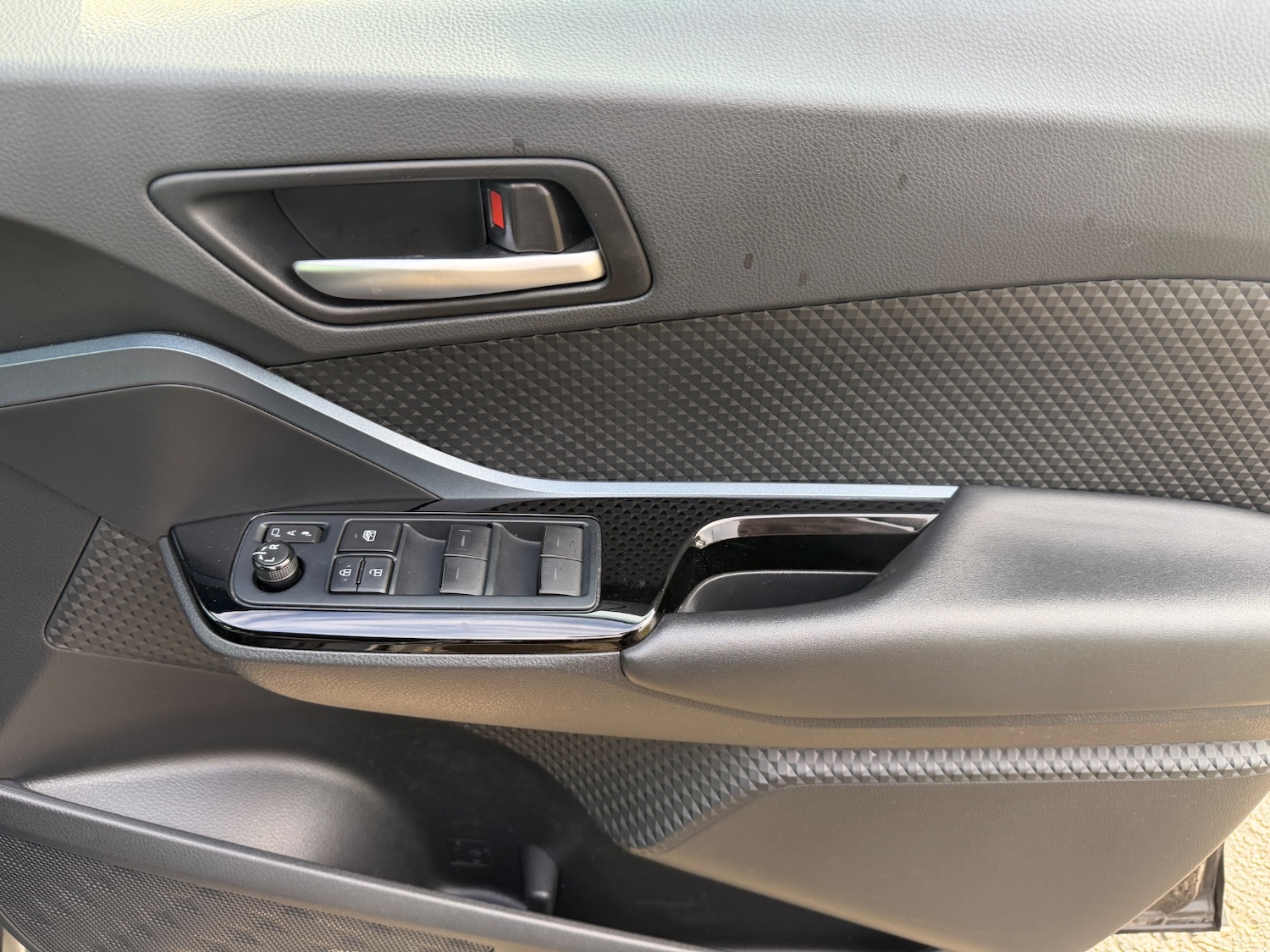 Used Toyota C-HR 2022 for sale - 77872067: Photo 23