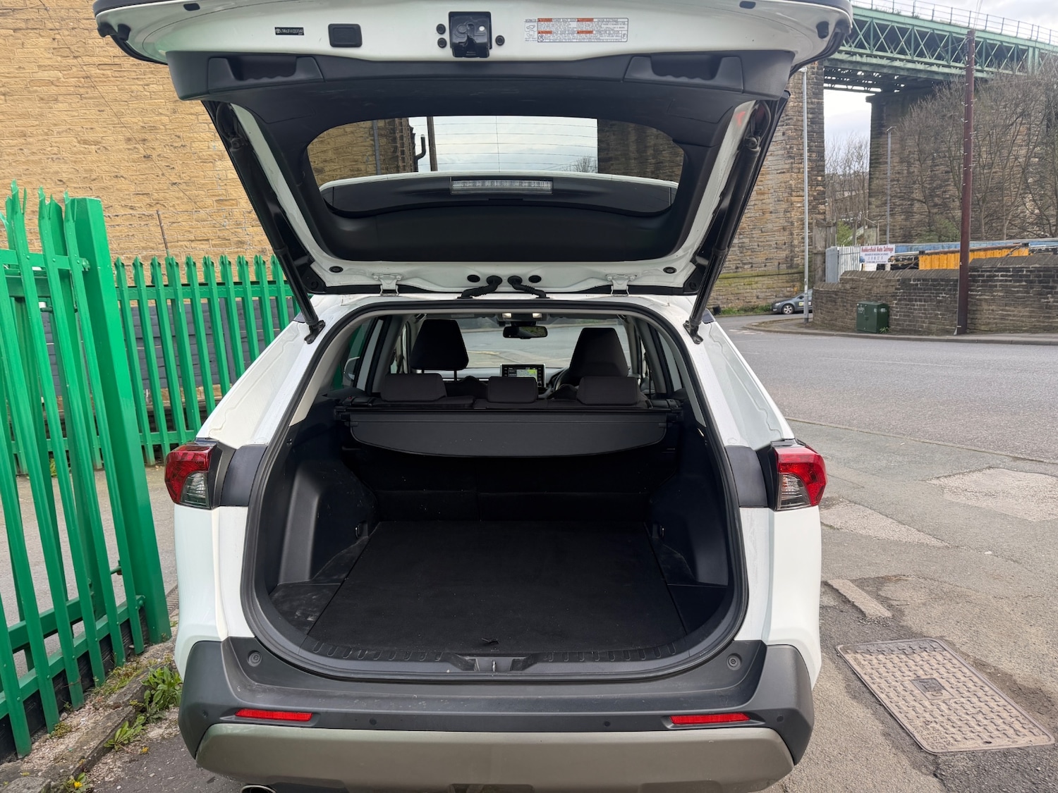 Used Toyota RAV4 2022 for sale - 78031815: Photo 10