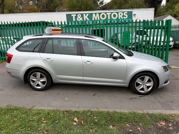 Used Skoda Octavia 2019 for sale - 76276988: Photo 2
