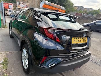 Used Toyota C-HR 2022 for sale - 79243893: Photo