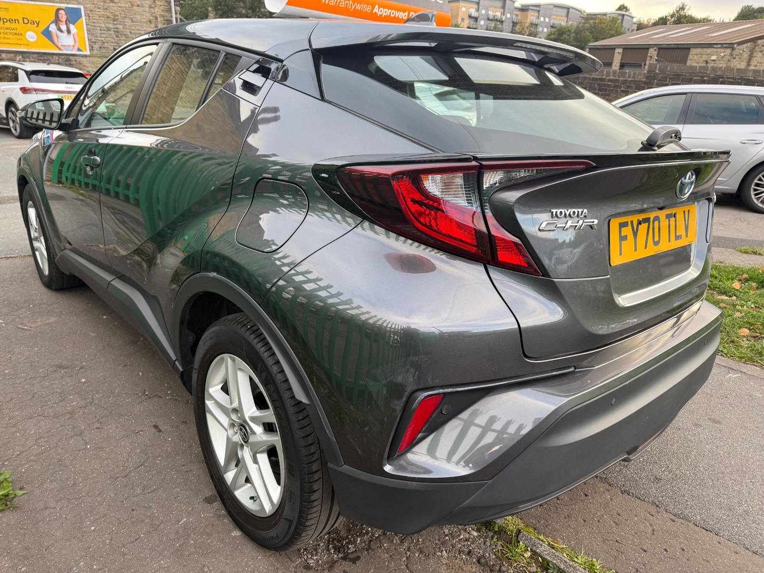Used Toyota C-HR 2020 for sale - 76171060: Photo 13