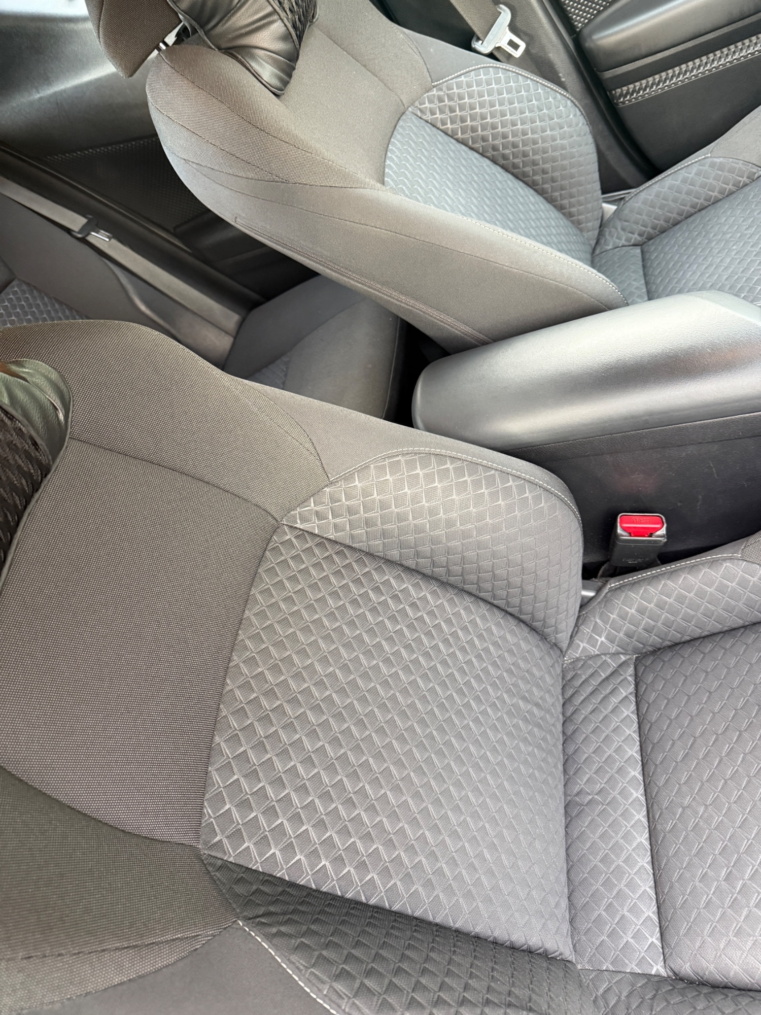 Used Toyota C-HR 2020 for sale - 76171060: Photo 17