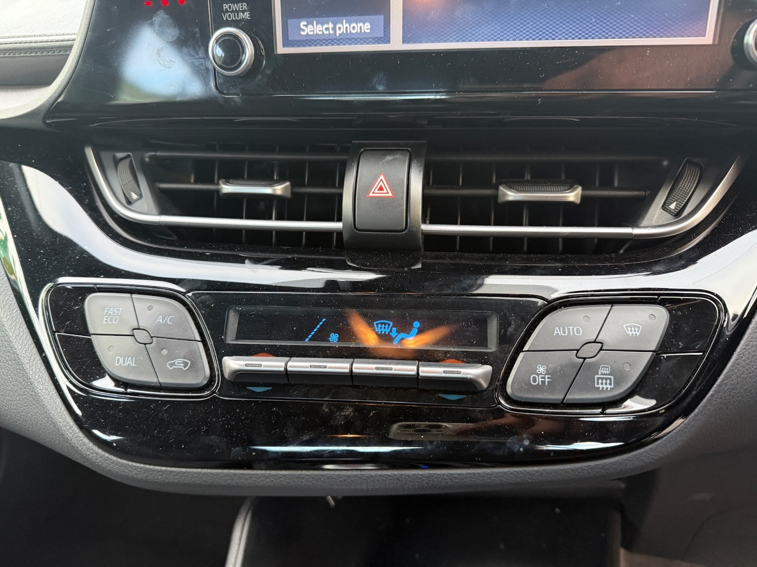 Used Toyota C-HR 2020 for sale - 76171060: Photo 21