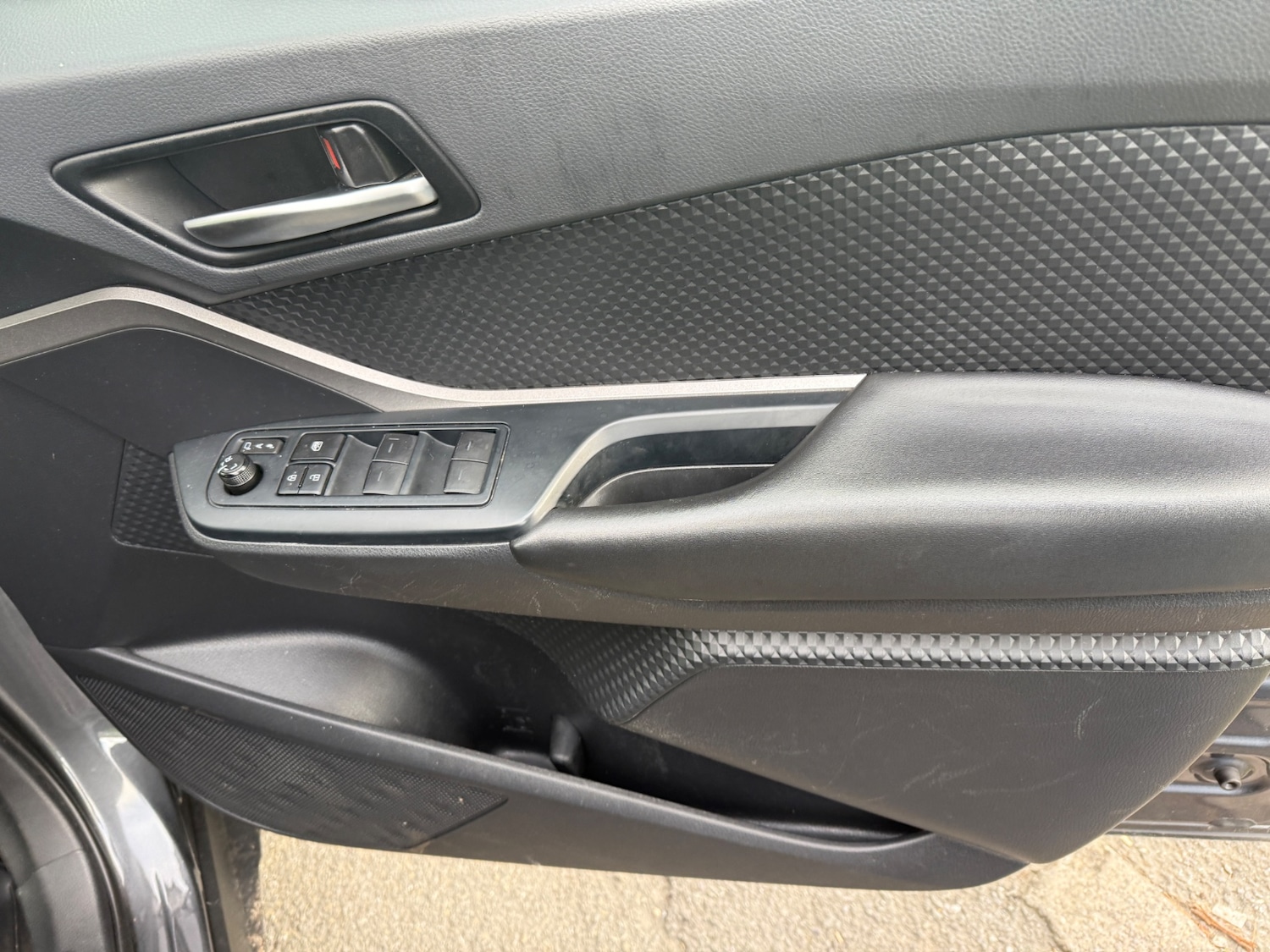 Used Toyota C-HR 2020 for sale - 76171060: Photo 22