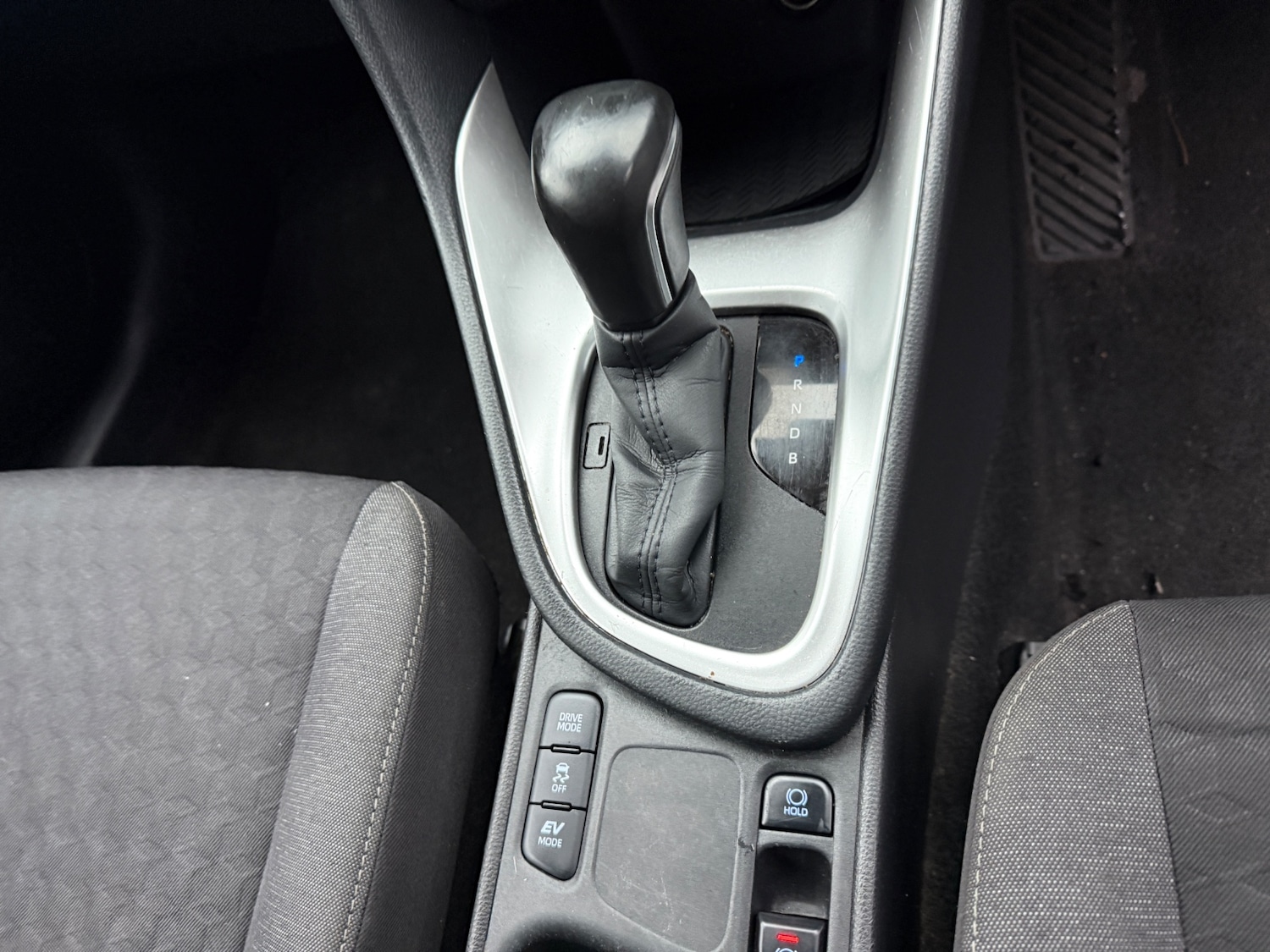 Used Toyota Yaris 2022 for sale - 76590000: Photo 17