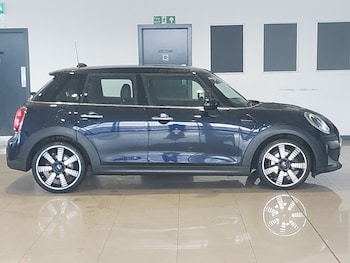 Used MINI Cooper 2021 for sale - 76427710: Photo