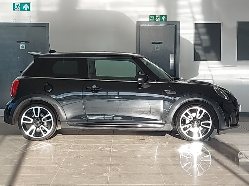 Used MINI Hatch 2022 for sale - 76629444: Photo 2