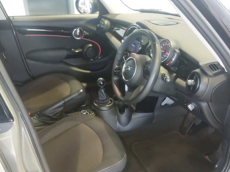 Used MINI Hatch 2022 for sale - 76397555: Photo 6