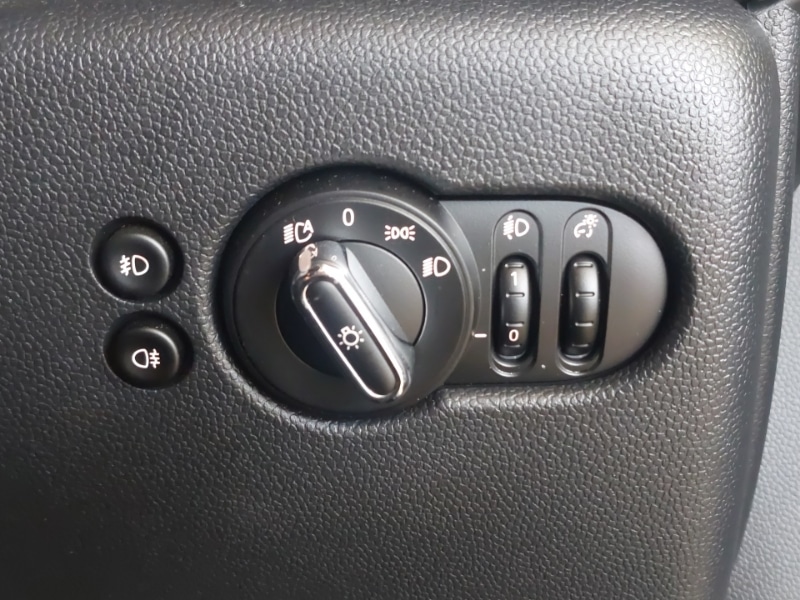 Used MINI Hatch 2019 for sale - 76543723: Photo 17