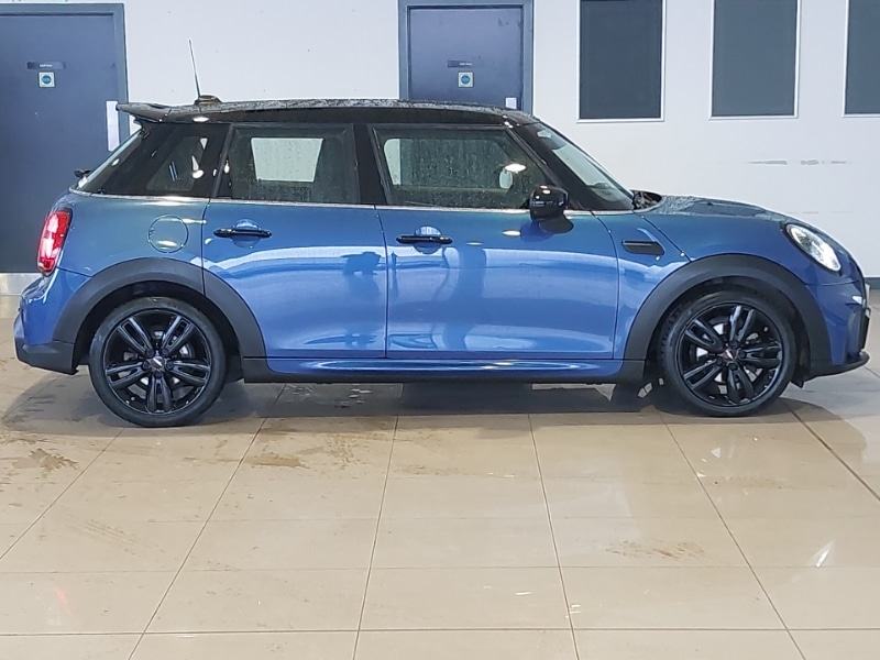 Used MINI Hatch 2022 for sale - 77184053: Photo 2