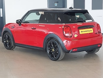 Used MINI Cooper 2023 for sale - 78700413: Photo