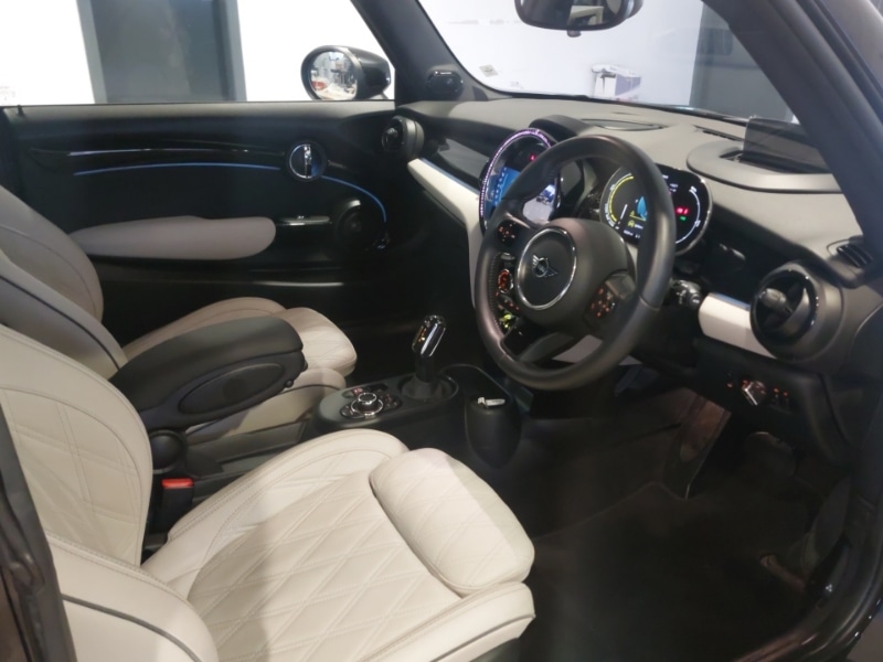 Used MINI Hatch 2023 for sale - 77189975: Photo 6