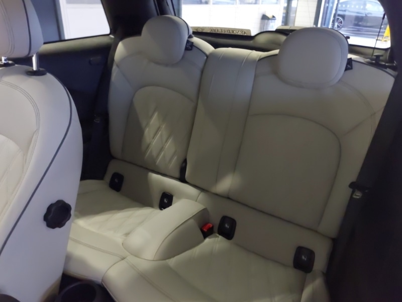 Used MINI Hatch 2023 for sale - 76560622: Photo 12