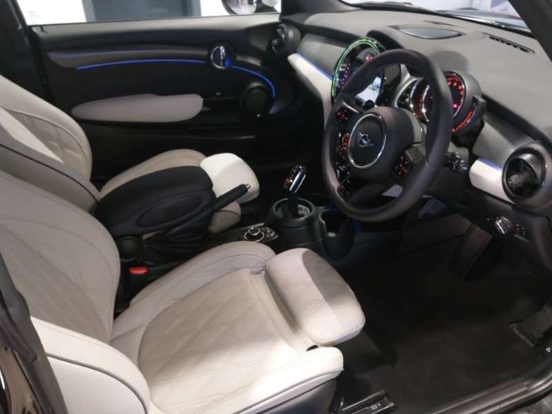 Used MINI Hatch 2023 for sale - 76560622: Photo 6