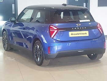 Used MINI Cooper 2025 for sale - 77024701: Photo