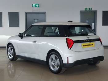 Used MINI Cooper 2024 for sale - 74929054: Photo