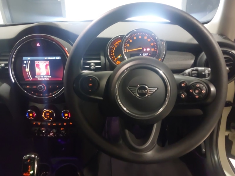 Used MINI Hatch 2019 for sale - 77142093: Photo 5