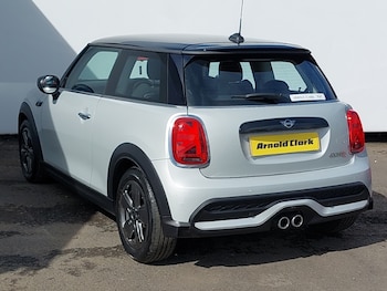Used MINI Hatch 2022 for sale - 79343601: Photo