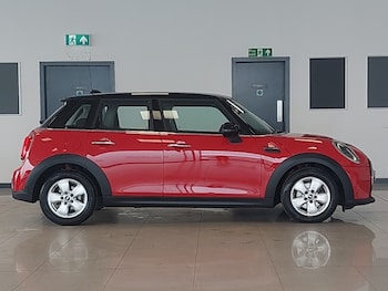 Used MINI Hatch 2023 for sale - 79581179: Photo