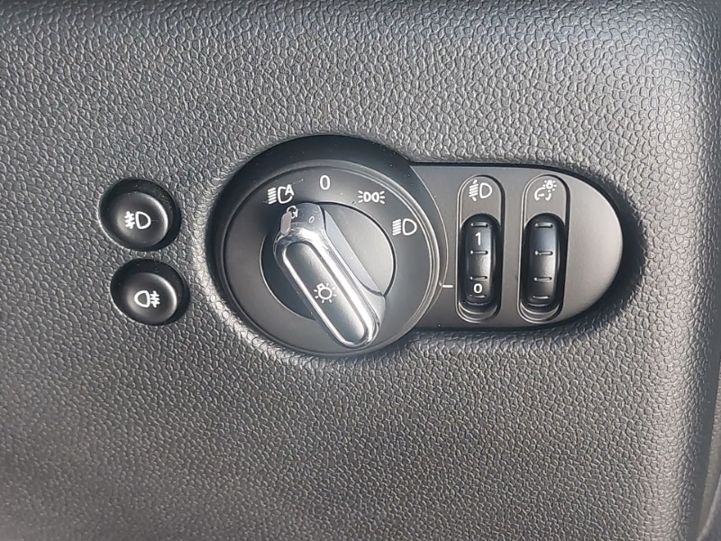 Used MINI Hatch 2019 for sale - 77160343: Photo 17