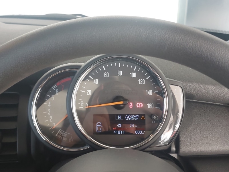 Used MINI Hatch 2019 for sale - 77160343: Photo 9