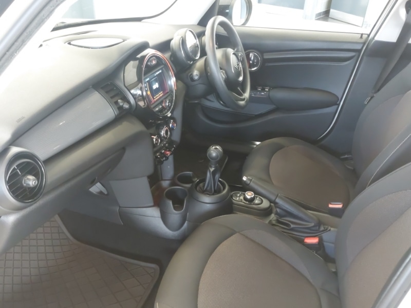 Used MINI Hatch 2019 for sale - 76556584: Photo 7