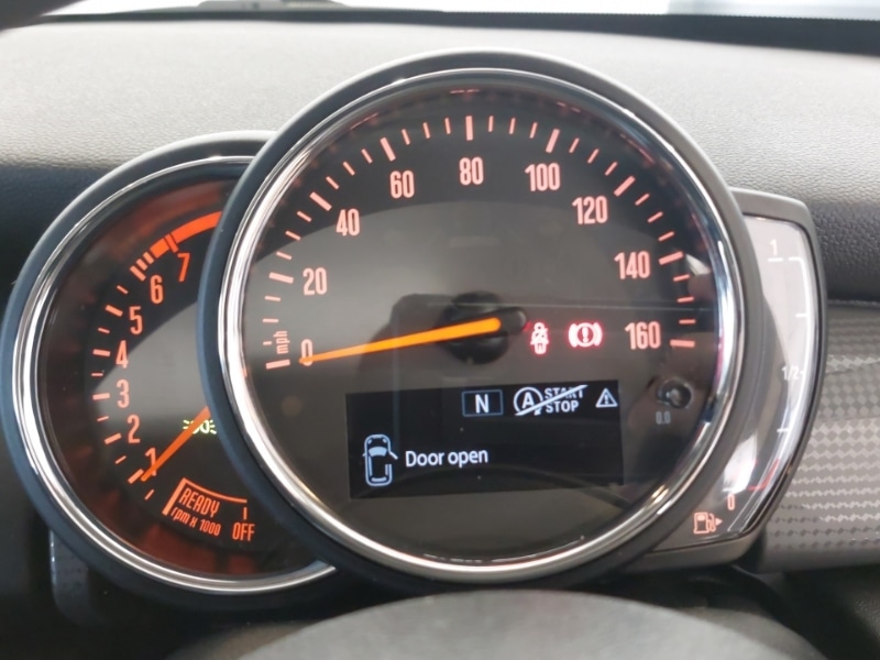 Used MINI Hatch 2019 for sale - 76556584: Photo 9