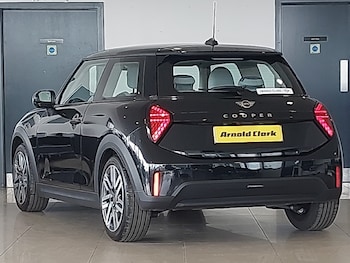 Used MINI Cooper 2025 for sale - 75518500: Photo