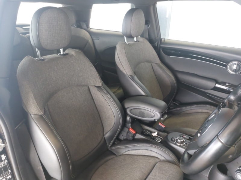 Used MINI Hatch 2023 for sale - 77717045: Photo 11