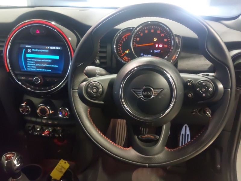 Used MINI Hatch 2019 for sale - 77278418: Photo 5