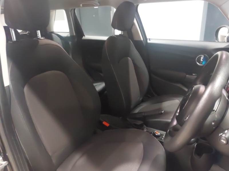 Used MINI Hatch 2019 for sale - 76959364: Photo 11