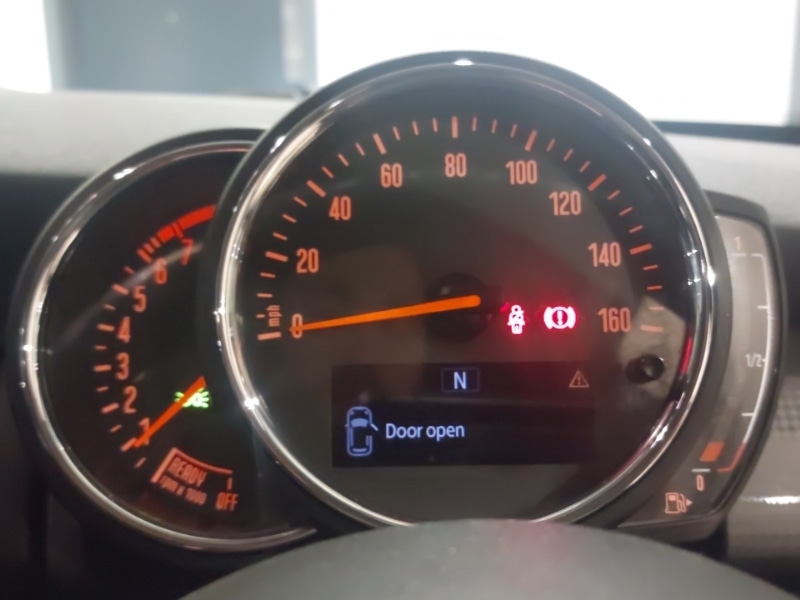 Used MINI Hatch 2019 for sale - 76959364: Photo 9