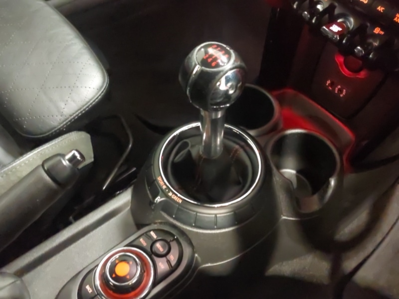 Used MINI Convertible 2017 for sale - 76713595: Photo 10