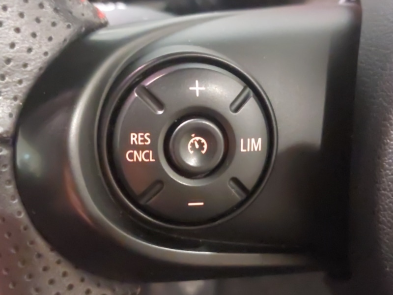 Used MINI Convertible 2017 for sale - 76713595: Photo 17