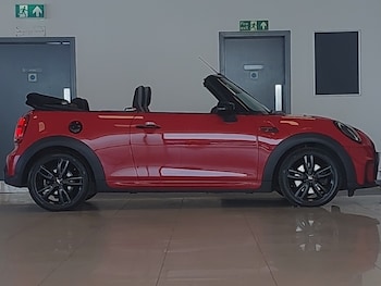 Used MINI Convertible 2023 for sale - 78853710: Photo
