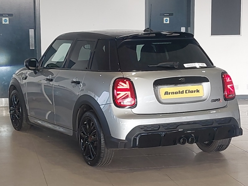 Used MINI Hatch 2023 for sale - 76856742: Photo 3