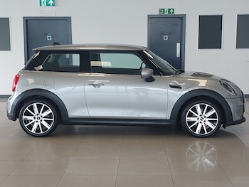 Used MINI Hatch 2023 for sale - 79332668: Photo