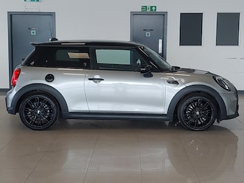 Used MINI Cooper 2023 for sale - 78700426: Photo