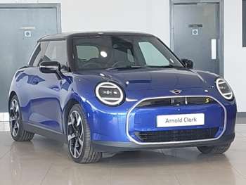 2024 - SE Exclusive Level 3 3-Door