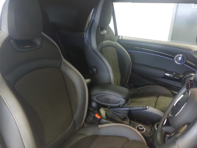 Used MINI Convertible 2023 for sale - 76707990: Photo 11