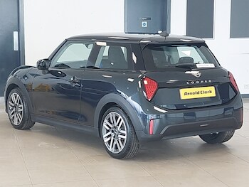 Used MINI Cooper 2026 for sale - 79070149: Photo