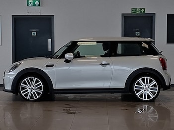 Used MINI Hatch 2023 for sale - 79425085: Photo