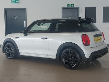 Used MINI Cooper 2023 for sale - 79303102: Photo