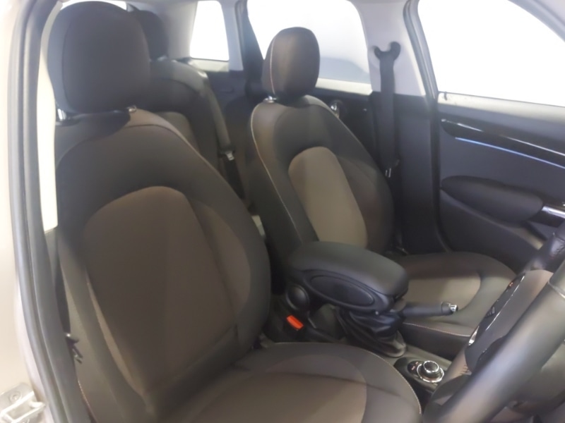 Used MINI Hatch 2023 for sale - 77982180: Photo 11